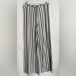 NWT! Derek Heart Black & White Patterned Wide Leg Palazzo Pants Size M